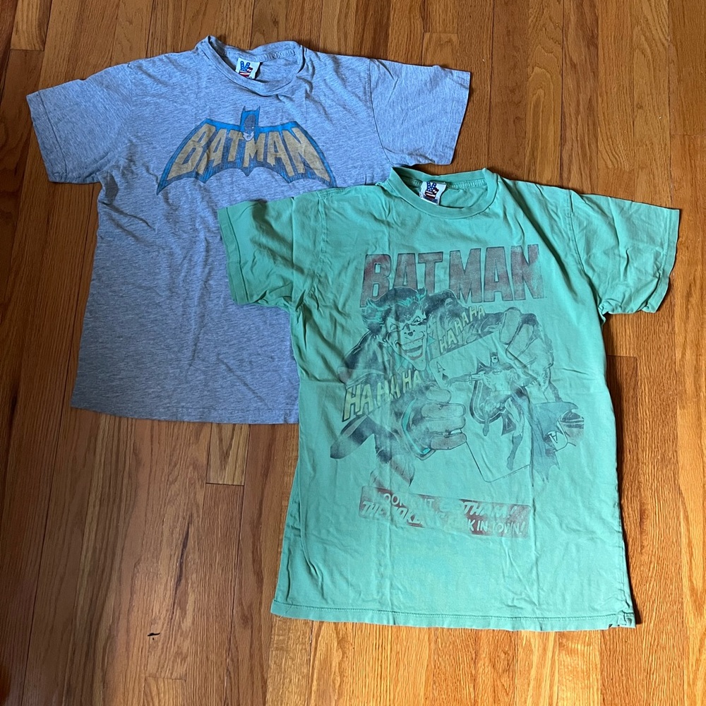 Junk Food Batman Shirt (lot of 2) Medium vintage the dark knight joker logo